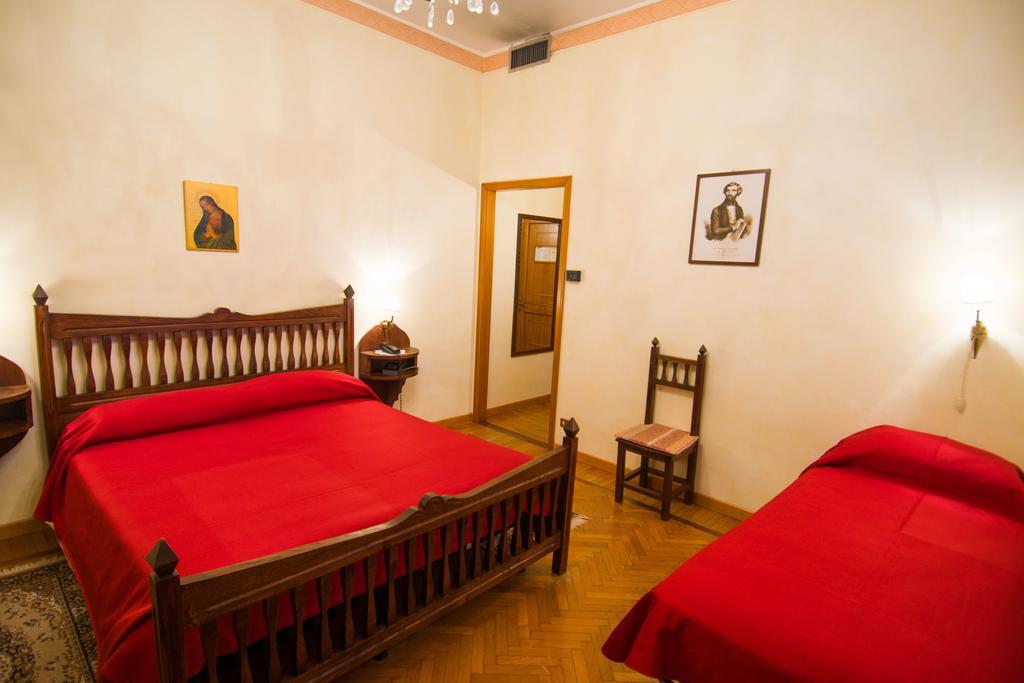 Hotel I Due Foscari Busseto Szoba fotó