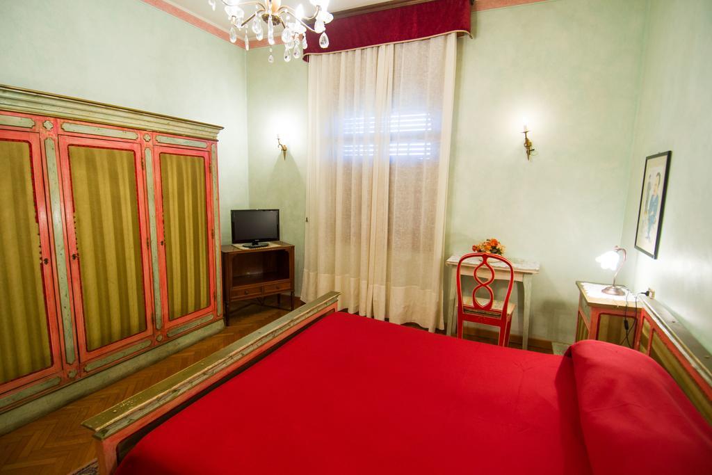 Hotel I Due Foscari Busseto Szoba fotó